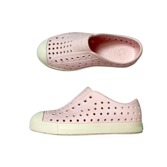 Native Jefferson Slip On Sneakers Size 1 - Picture 1 of 8